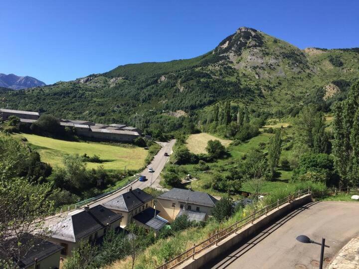 Casa Sendacomodidad Y Descanso Sallent de Gállego Εξωτερικό φωτογραφία